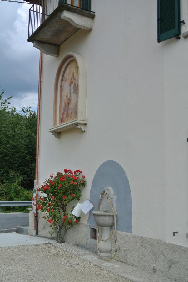 Al Rost B&B 勒威诺 外观 照片